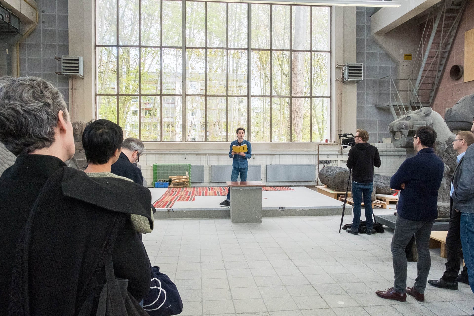 Rayyane Tabet, Lecture Performance, Berlin 2017