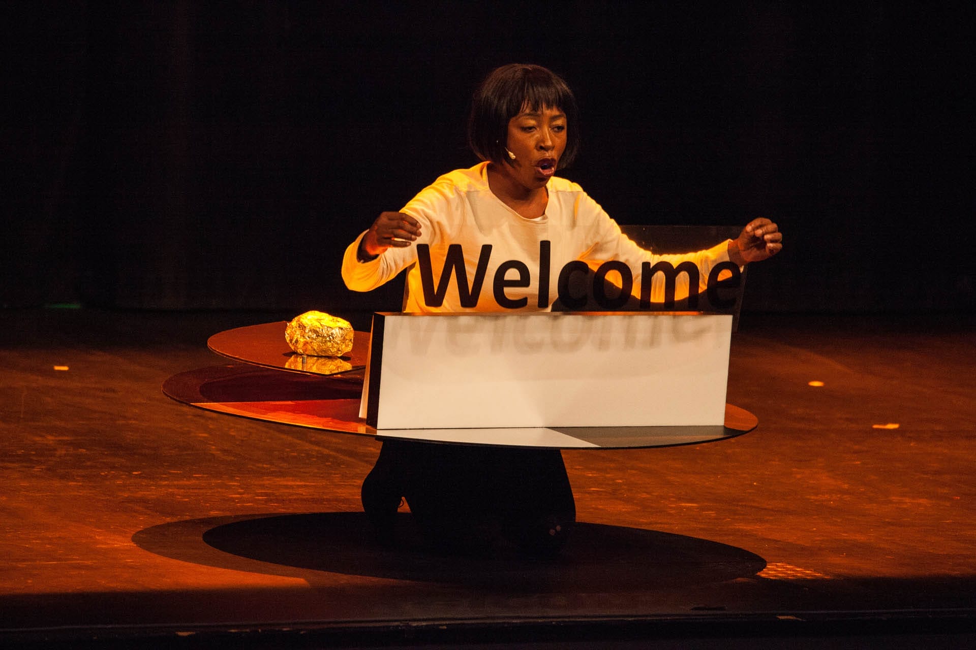 Performance by Otobong Nkanga ADK, Berlin 2013